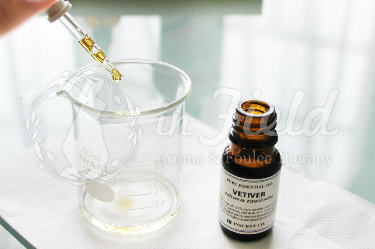 ゴキブリ忌避ベチバー精油