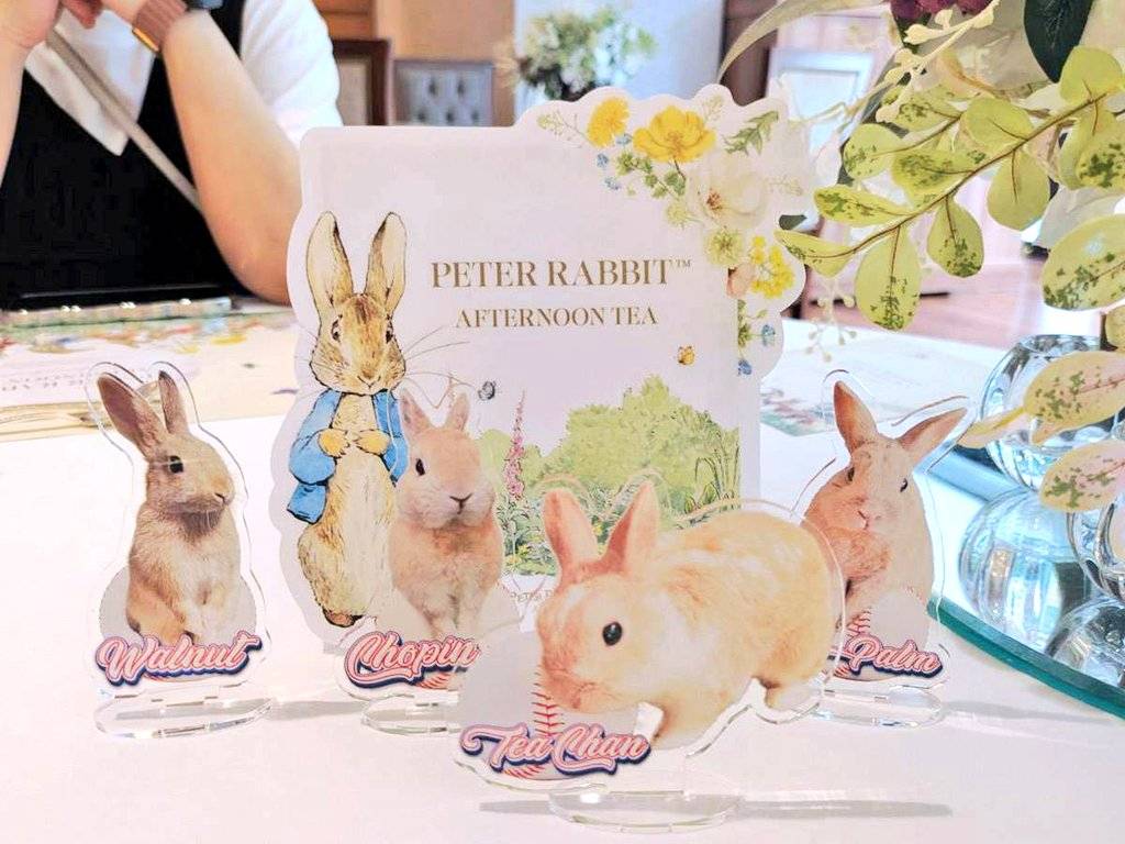 うさぎのアクリルスタンド